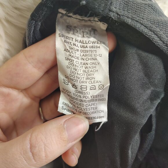 *READ* Spirit Halloween Lady Grim Reaper Cape Chain & Pendant Sz L (10-12) - Picture 5 of 6